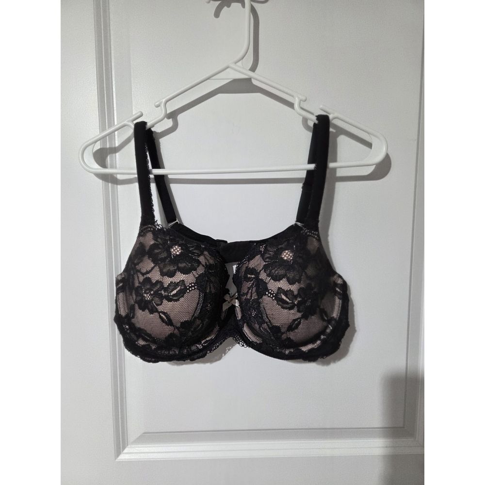 Victoria's Secret Body by Victoria Women's 38D Black Lace Lined Demi Bra